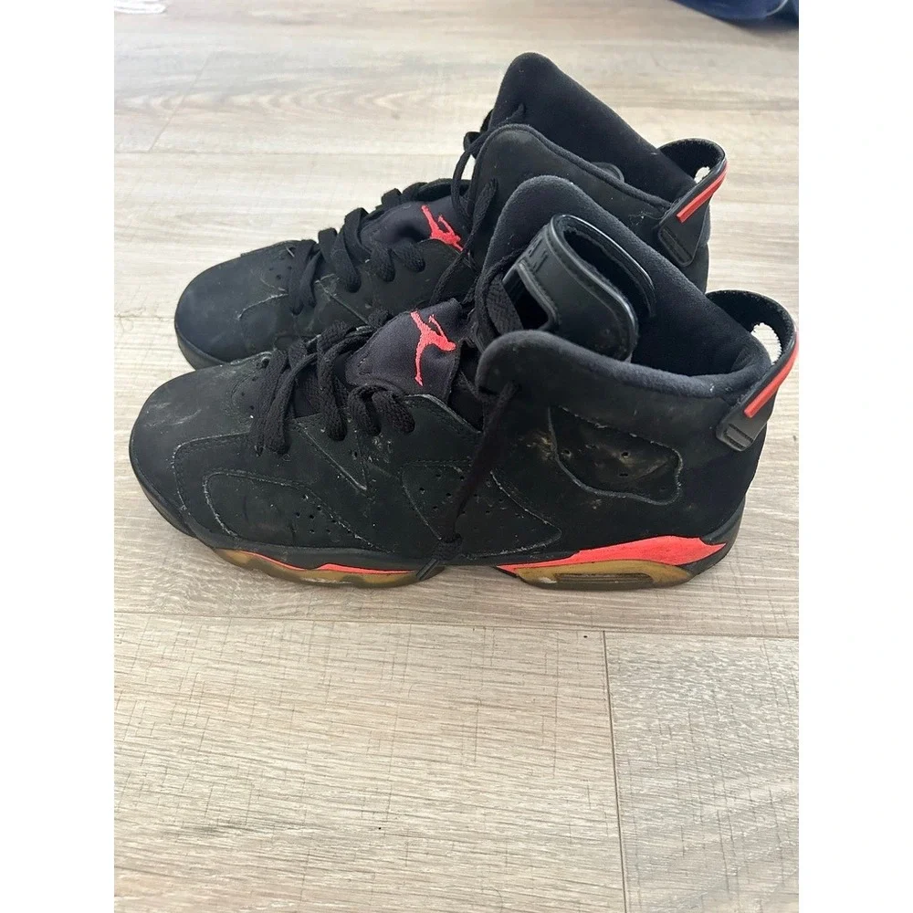 Nike Air Jordan 6 Retro Black Infrared GS Kids Youth 7Y‎ 384665-023